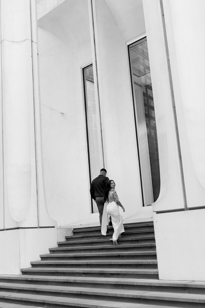 couple posing for engagement photos
