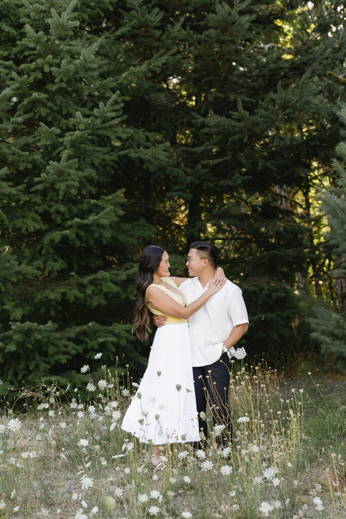 a summertime engagement photoshoot
