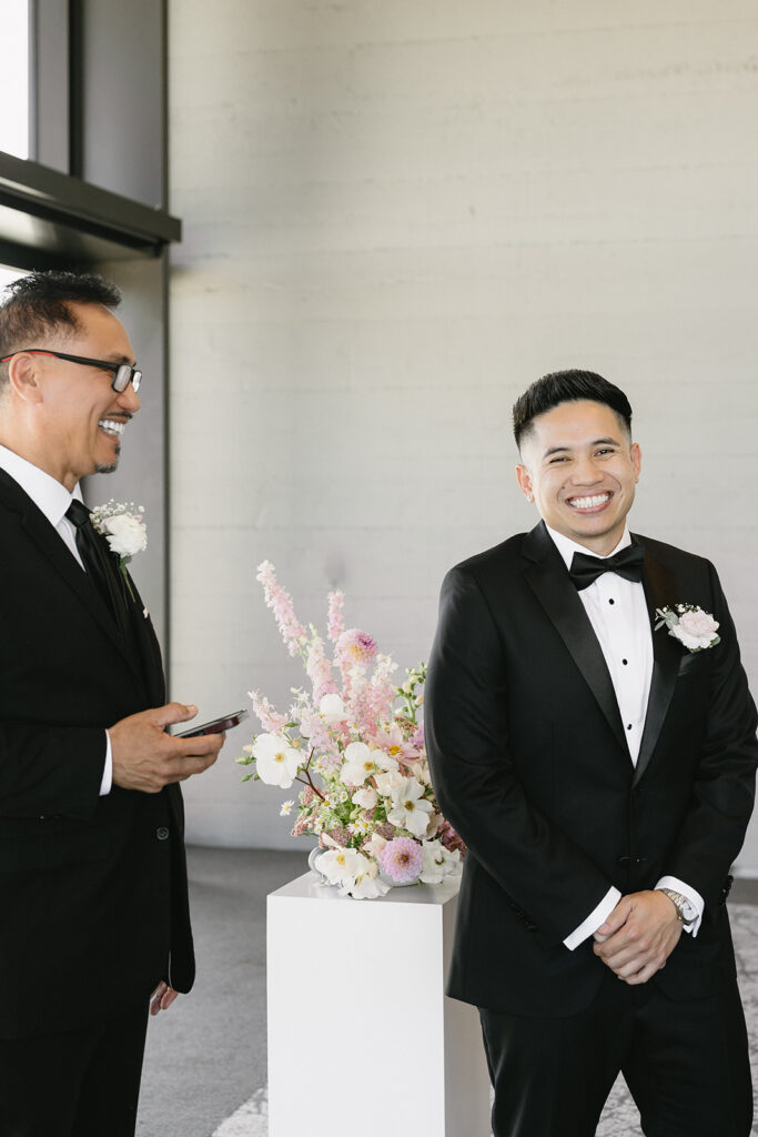 a wedding photoshoot in oregon
