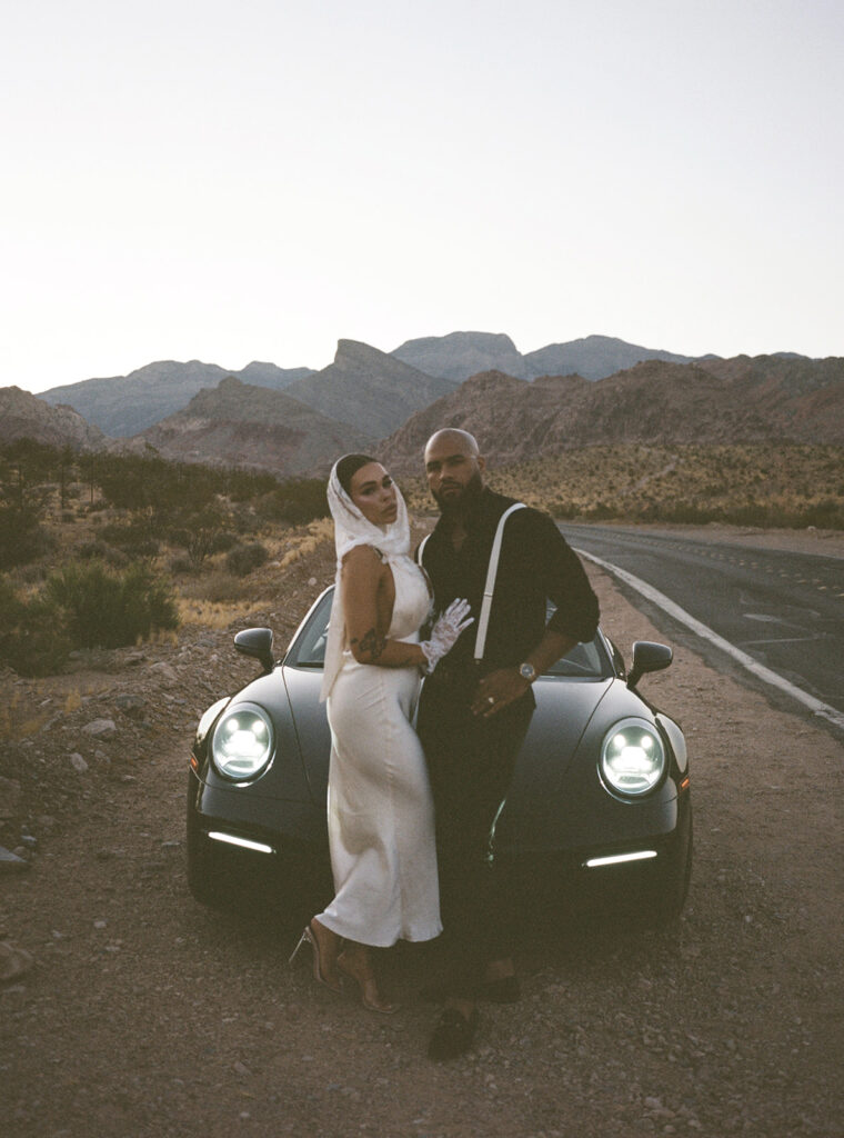 a vintage micro wedding in vegas
