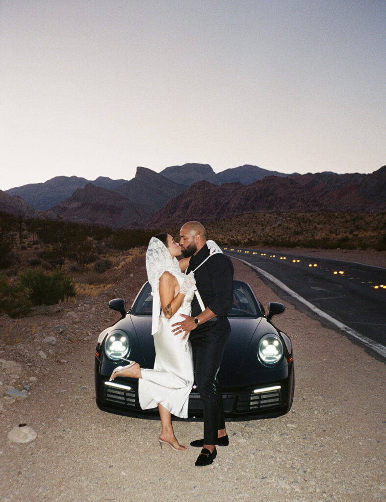 a vintage micro wedding in vegas
