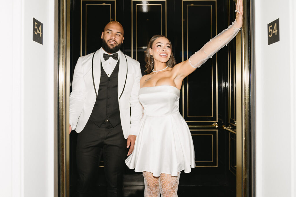 a vintage micro wedding in vegas
