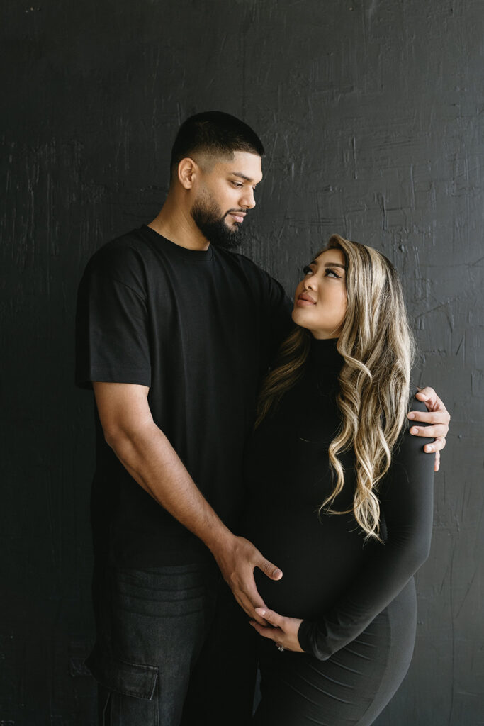 a maternity photoshoot in a studio
