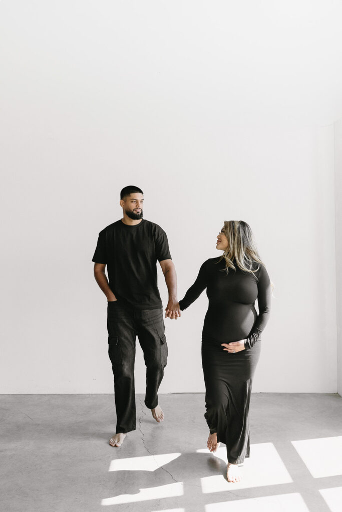 a maternity photoshoot in a studio
