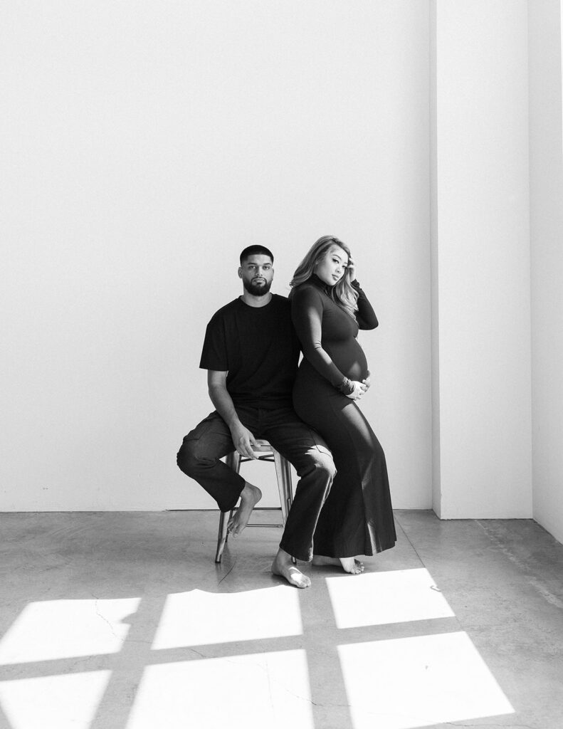 a maternity photoshoot in a studio
