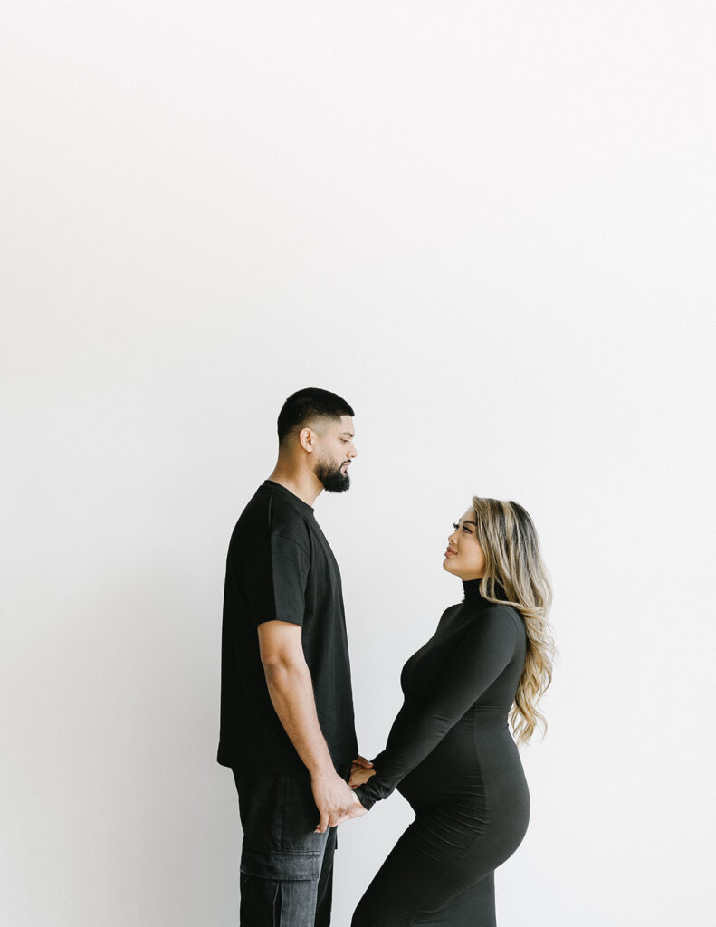 a portland oregon maternity session
