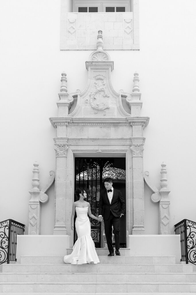 A beautifully designed Houston wedding with a luxury feel, featuring effortless details and timeless photography.
