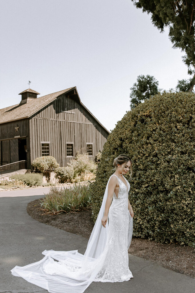 A boho rustic wedding day in Portland at Barn Kestrel
