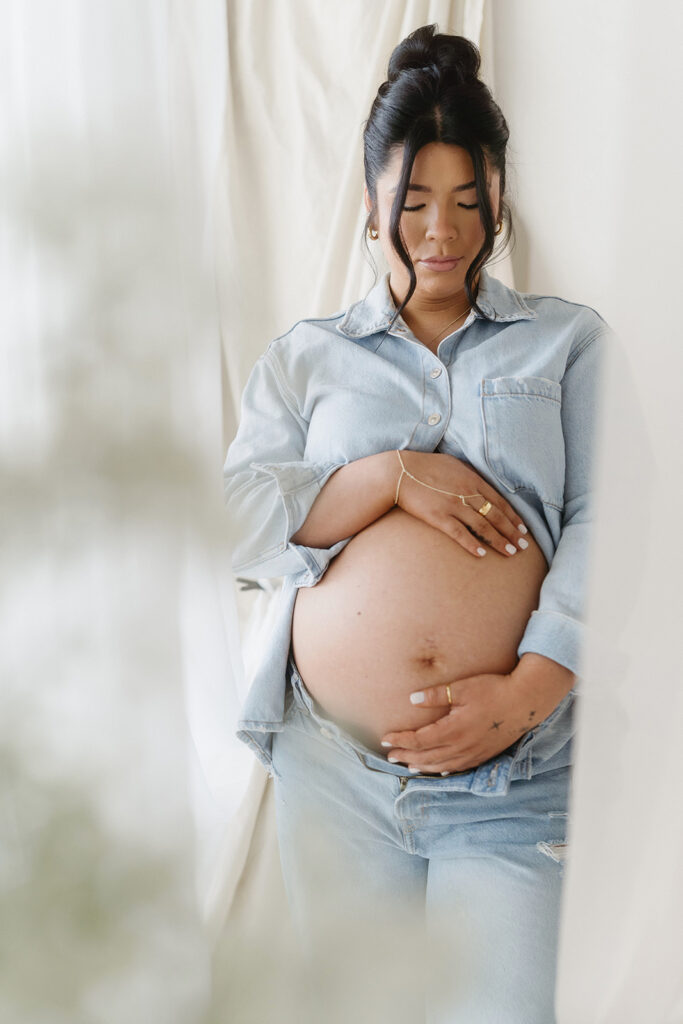 aesthetic maternity shoot