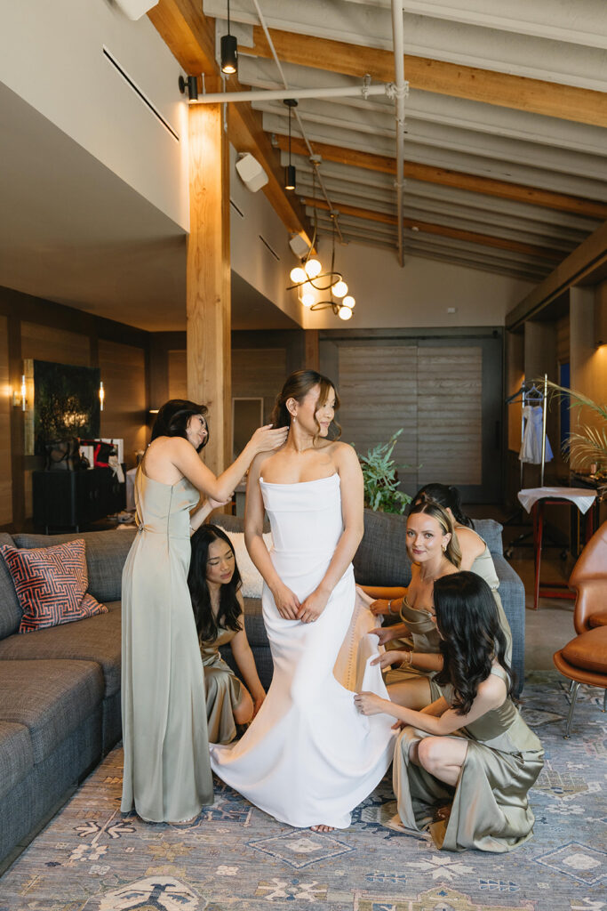 Bridal party getting ready for a amaterra winery wedding