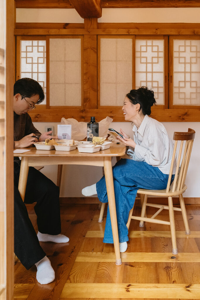 Elegant details from an intimate wedding in Seoul showcasing traditional Korean design and soft natural light.
